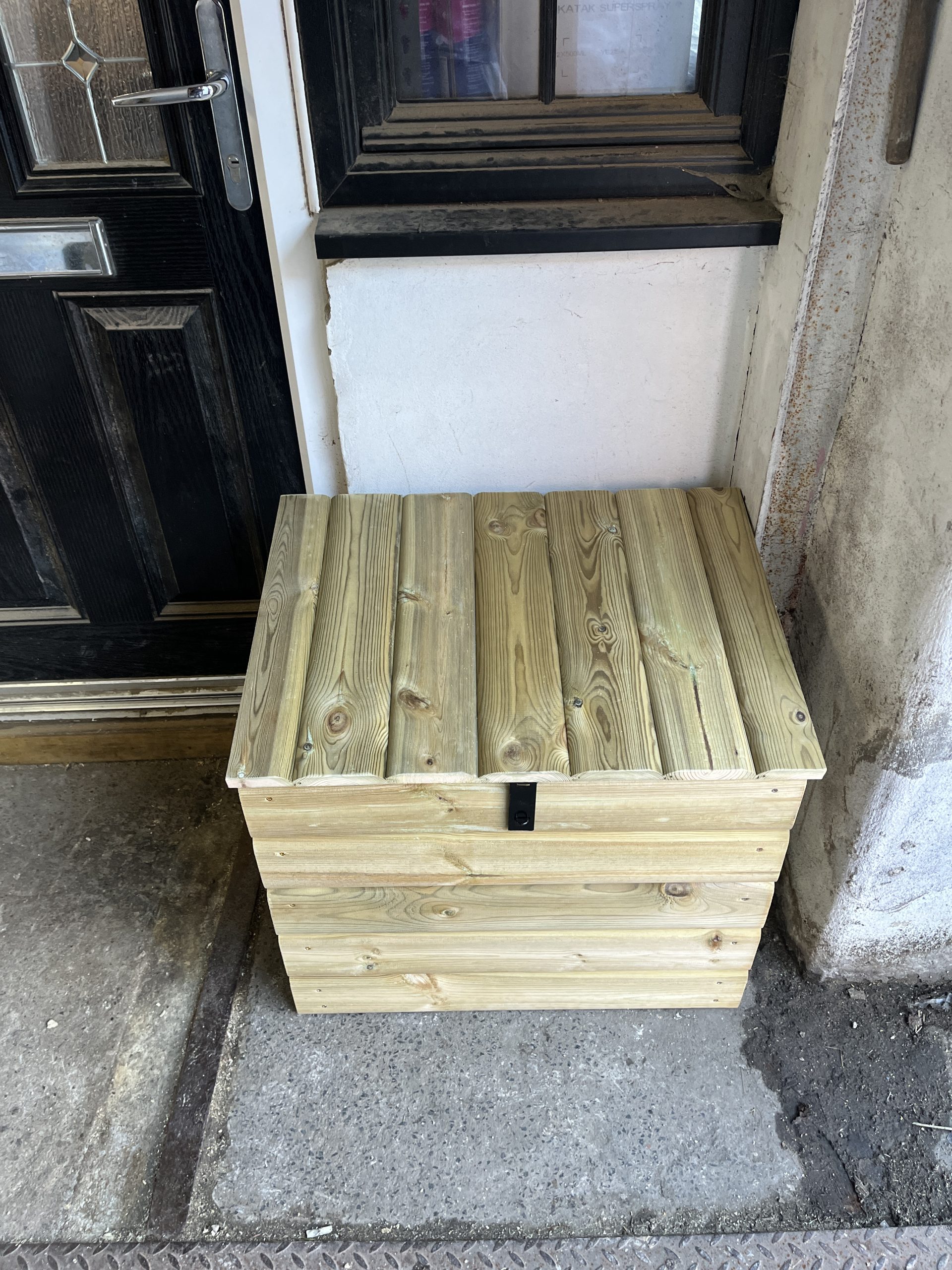 PARCEL BOX OUTDOOR WELLY STORAGE