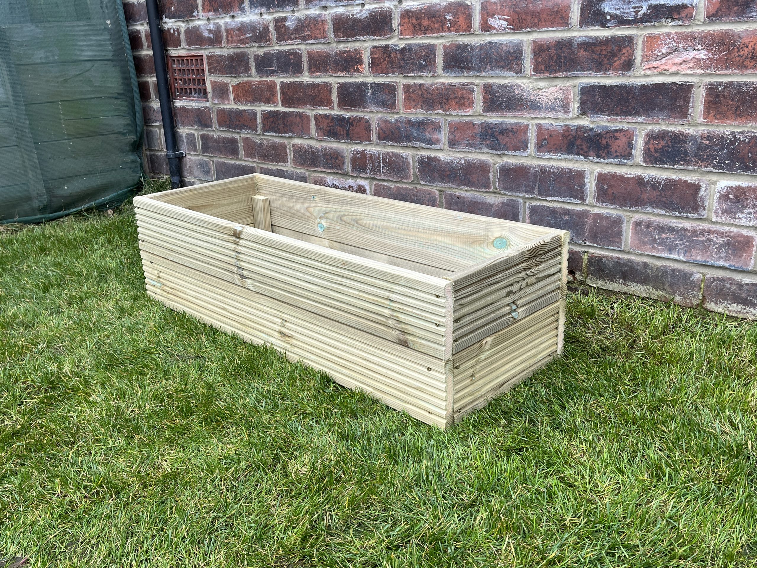 BASIC FLOWER TROUGH GARDEN PLANTER